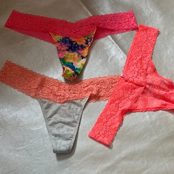 Colorful Lace Bottoms Set - Picture 1 of 1